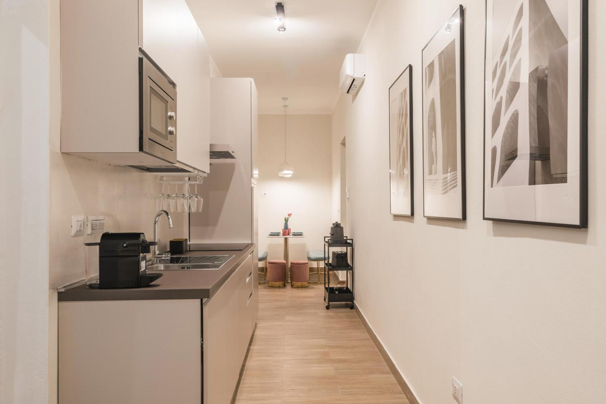 C3 Top Class Apartment, 2 Camere Da Letto, 2 Bagni, Giardino Distante 15 Minuti A Piedi Da Fontana Di Trevi Rom Exterior foto